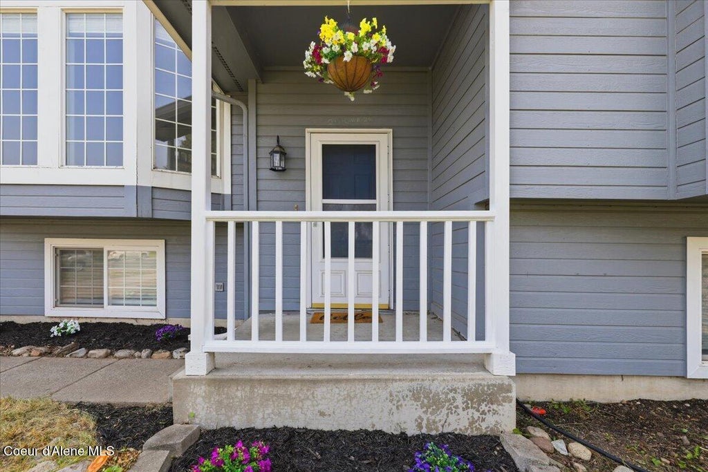 Photo of 2075 Stagecoach DR, Post Falls, ID 83854 (MLS # 26-8197)