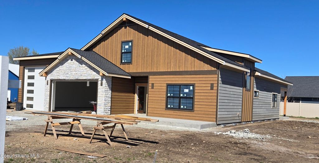 Photo of 1371 Tamarindo Ln, Hayden, ID 83835 (MLS # 25-10996)