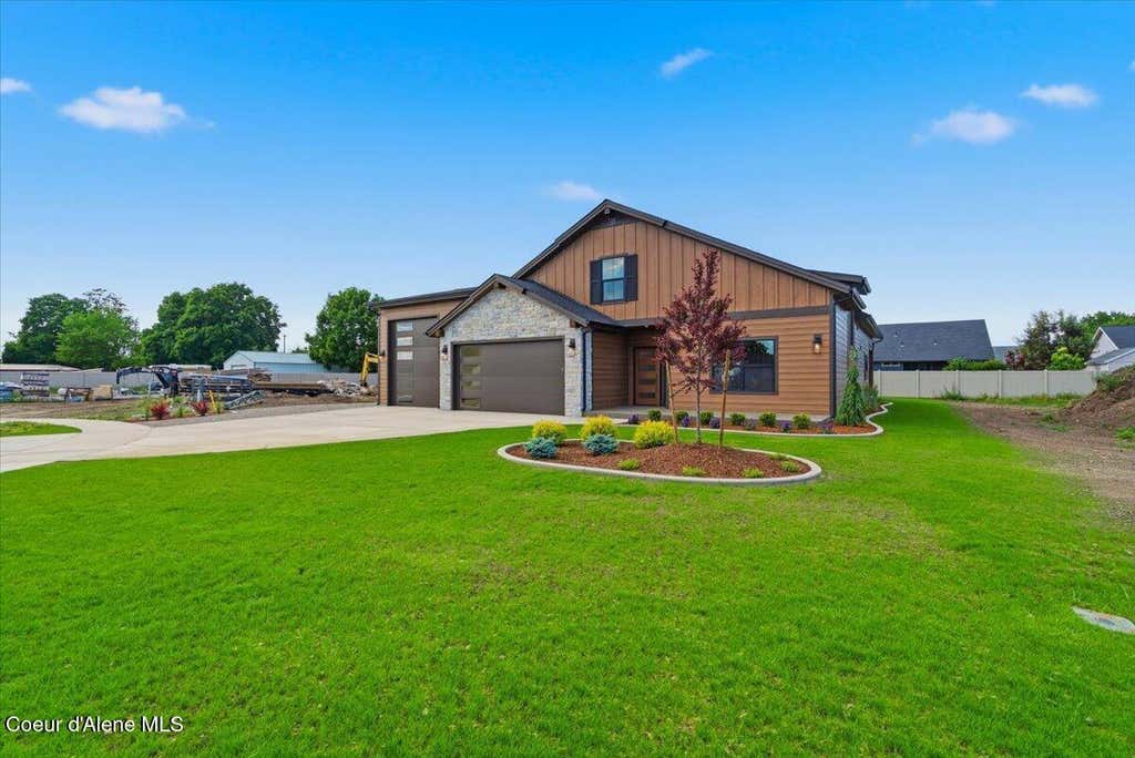 Photo of 1371 Tamarindo Ln, Hayden, ID 83835 (MLS # 25-10996)