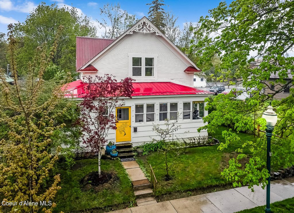 Photo of 413 Church St, Sandpoint, ID 83864 (MLS # 24-10265)