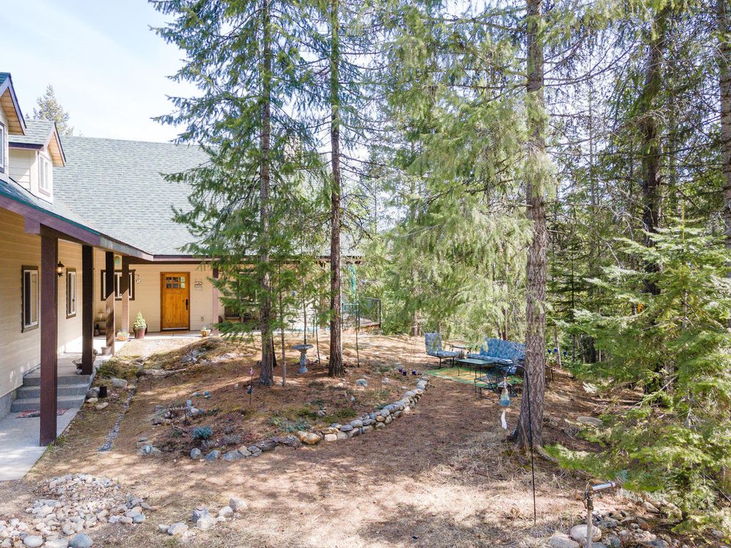 Photo of 762 Geenen Rd. Rd, Cocolalla, ID 83813 (MLS # 26-6112)