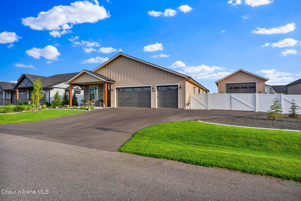 Photo of 8108 Splitrail Ave, Rathdrum, ID 83858 (MLS # 26-5171)