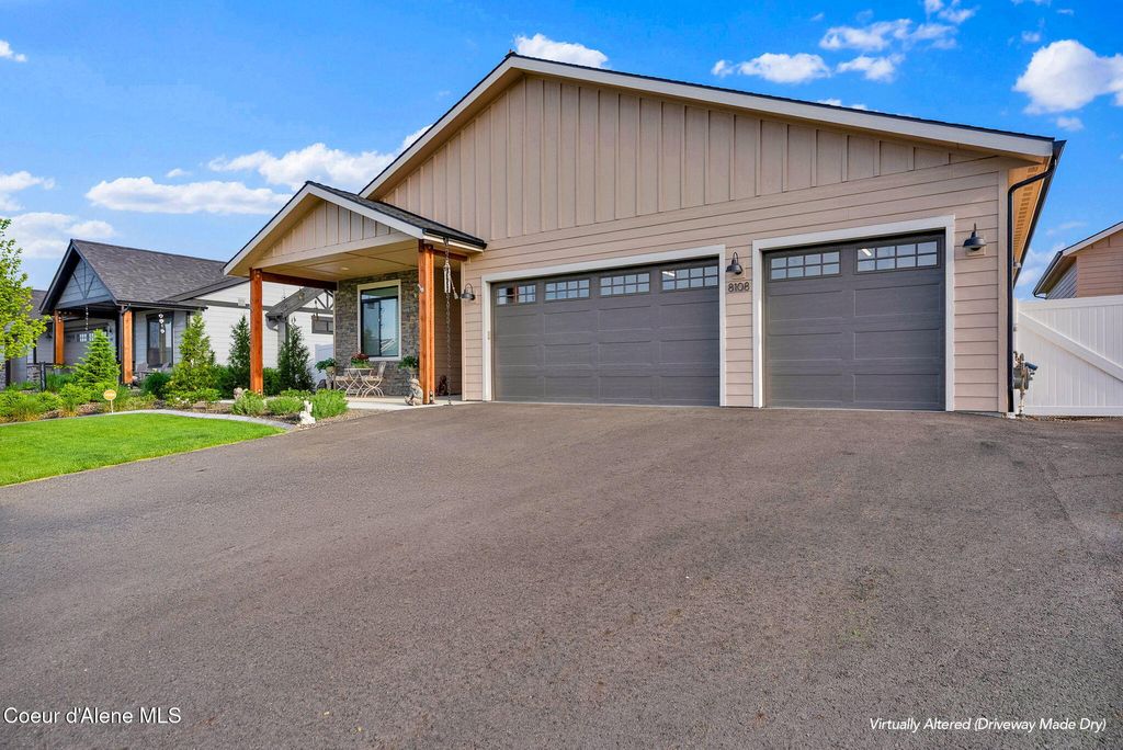Photo of 8108 Splitrail Ave, Rathdrum, ID 83858 (MLS # 26-5171)