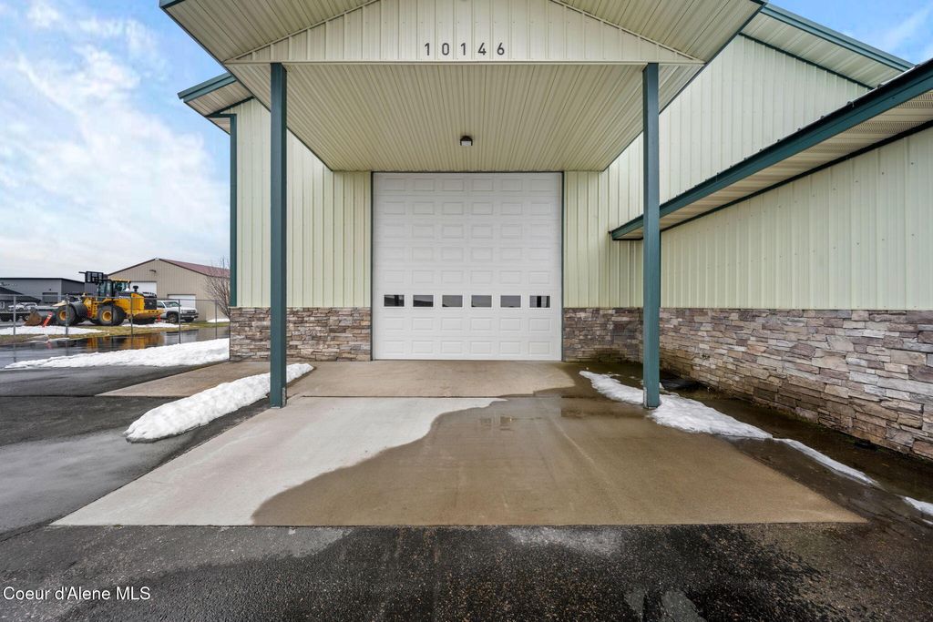 Photo of 10146 Atlas Rd, Hayden, ID 83835 (MLS # 26-2548)