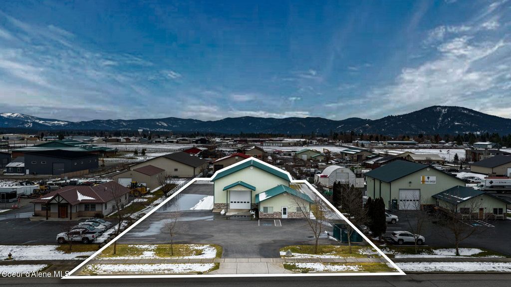 Photo of 10146 Atlas Rd, Hayden, ID 83835 (MLS # 26-2548)