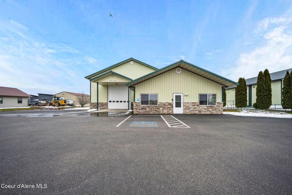 Photo of 10146 Atlas Rd, Hayden, ID 83835 (MLS # 26-2548)