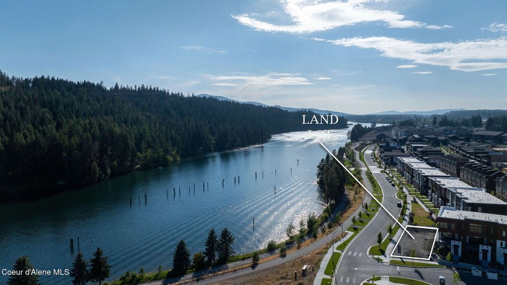 Photo of 2919 Heartwood Rd, Coeur dAlene, ID 83814 (MLS # 25-8213)