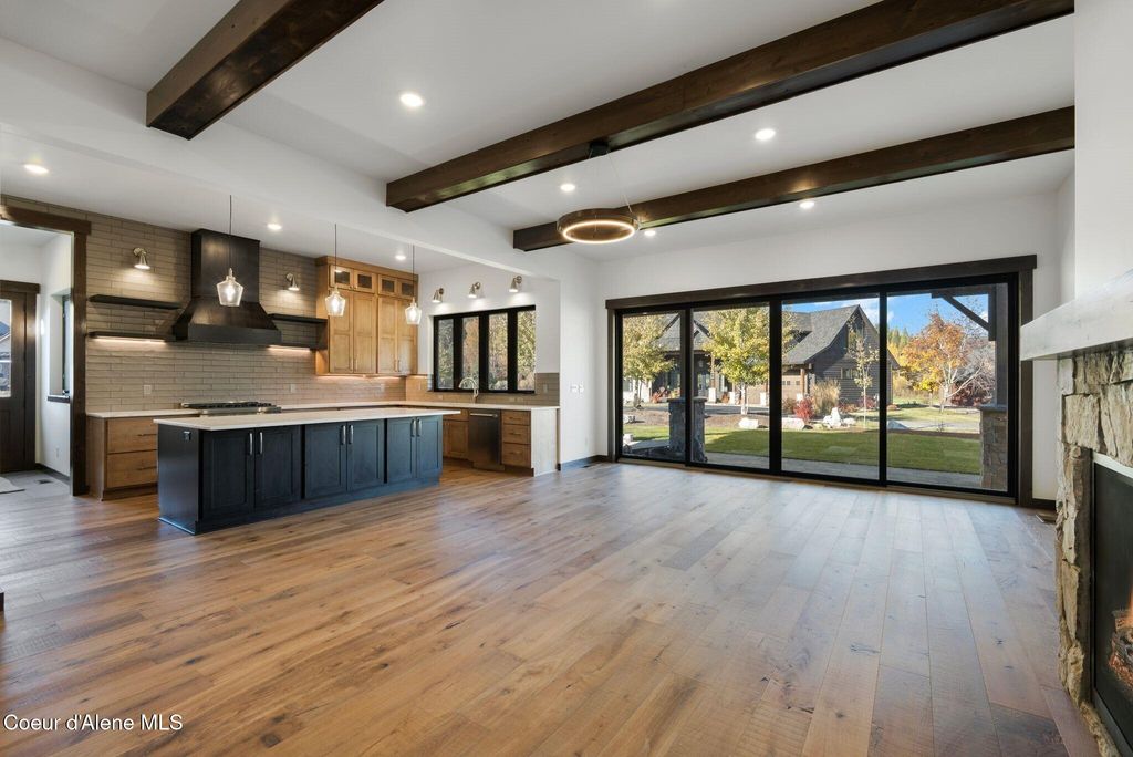 Photo of 11 Alpenrose Ln, Sandpoint, ID 83864 (MLS # 25-8929)