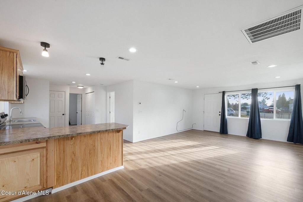 Photo of 3565 Hudlow Dr, Post Falls, ID 83854 (MLS # 26-1621)