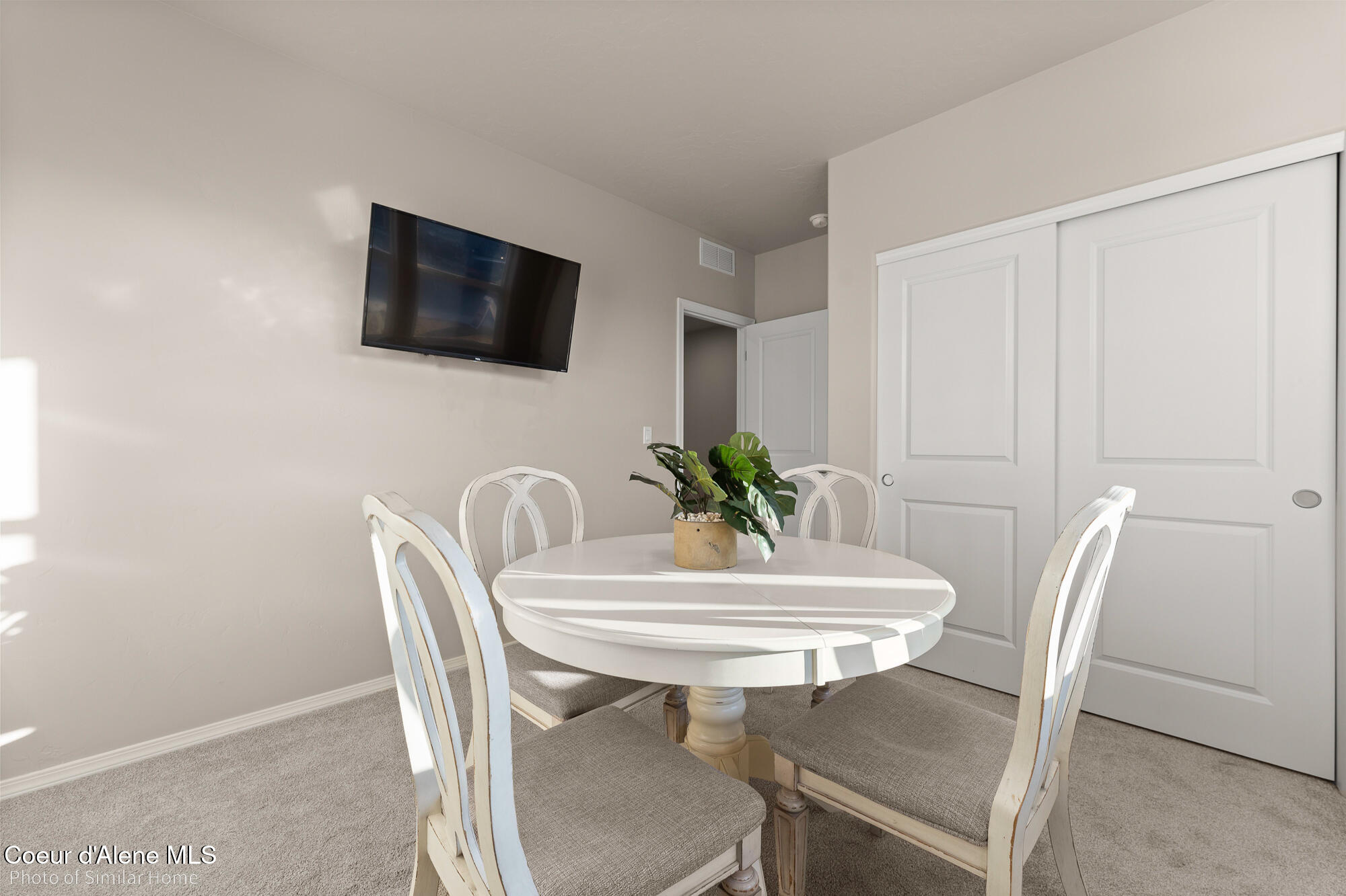 Post Falls, Idaho 83854, United States, 3 Bedrooms Bedrooms, ,2 BathroomsBathrooms,Residential,Active,198169