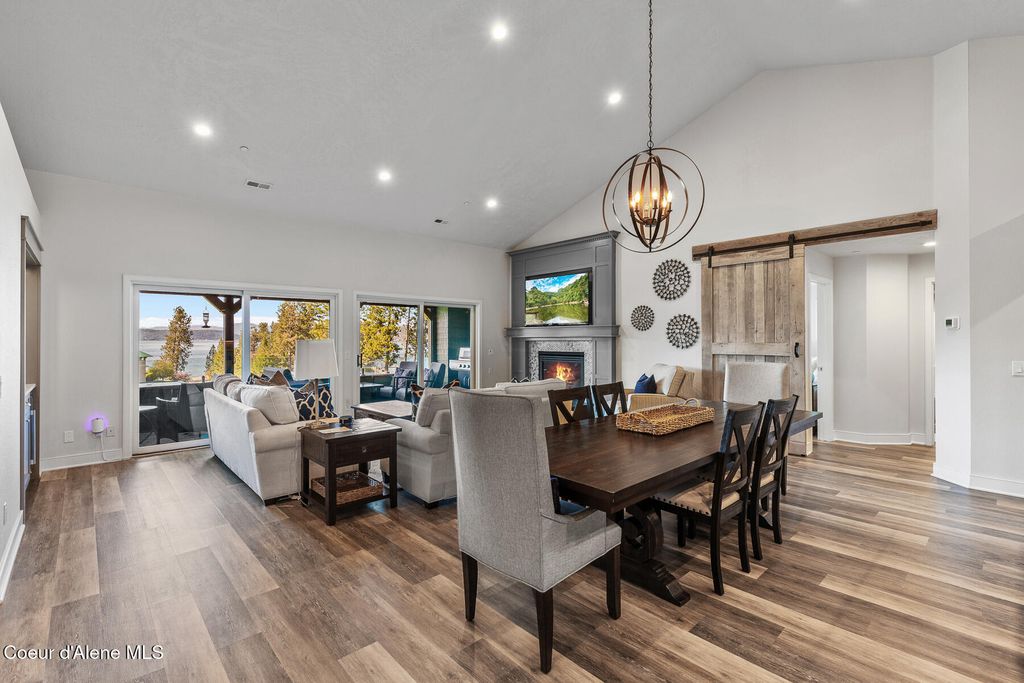 Photo of 4724 Arrow Point Point #APT 301, Harrison, ID 83833 (MLS # 26-3409)