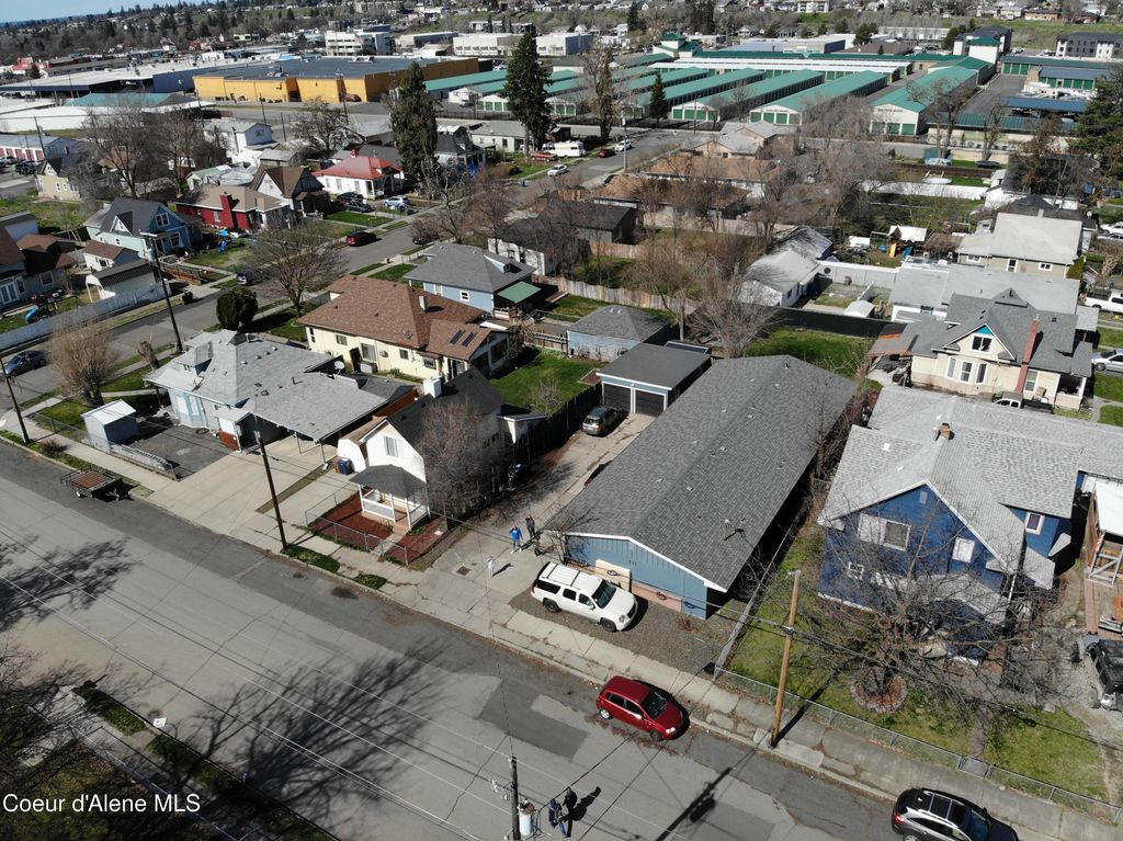 Photo of 515 Carlisle Ave, Spokane, WA 99207 (MLS # 26-2804)