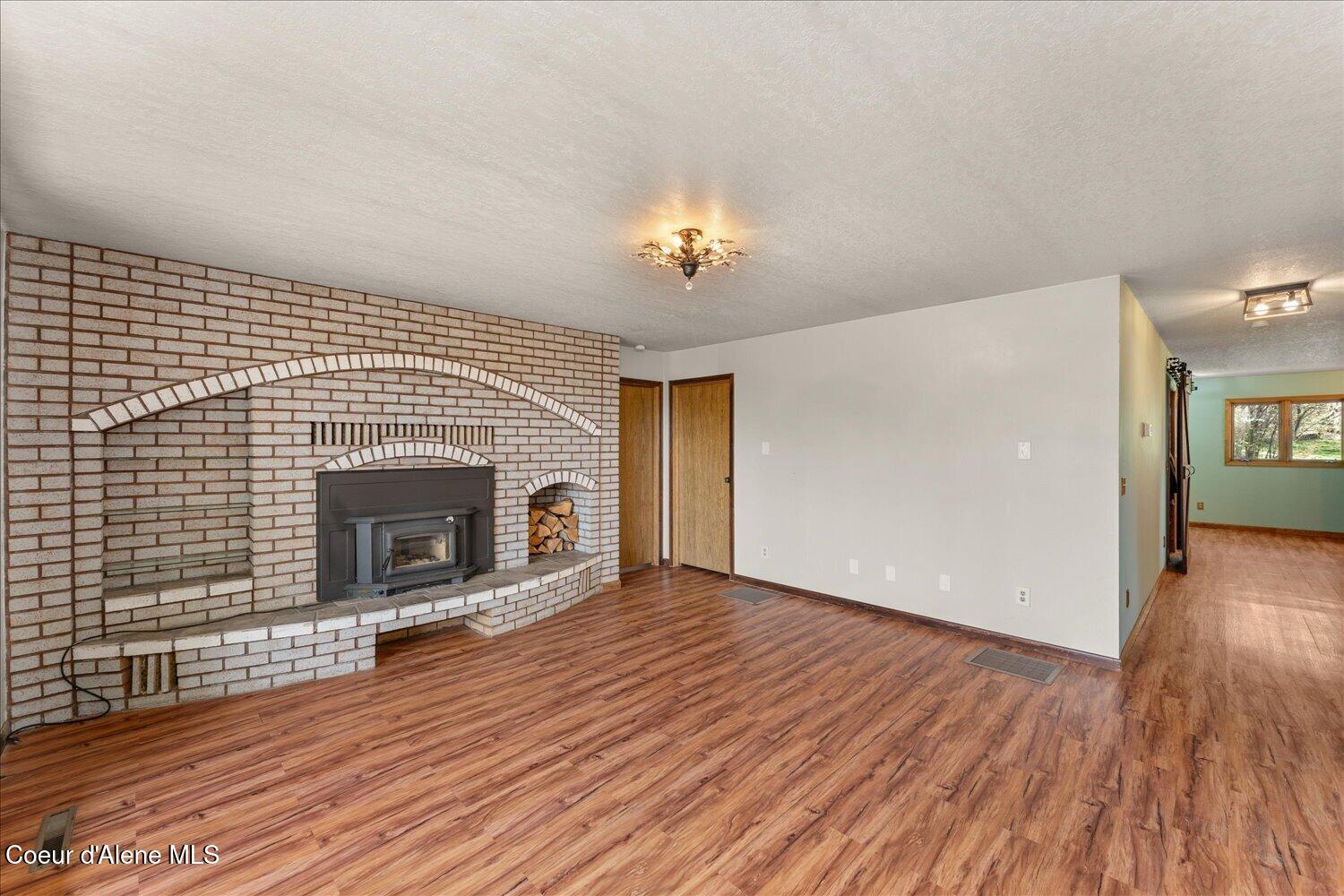 2872 Hoodoo Mountain