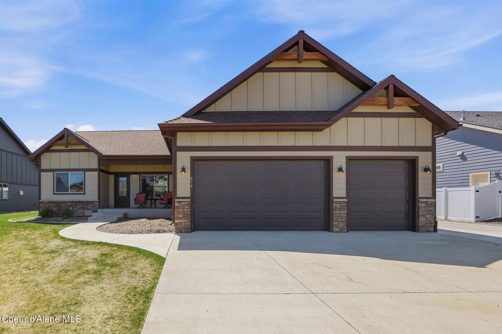 Photo of 854 Ashworth LN, Post Falls, ID 83854 (MLS # 26-4680)