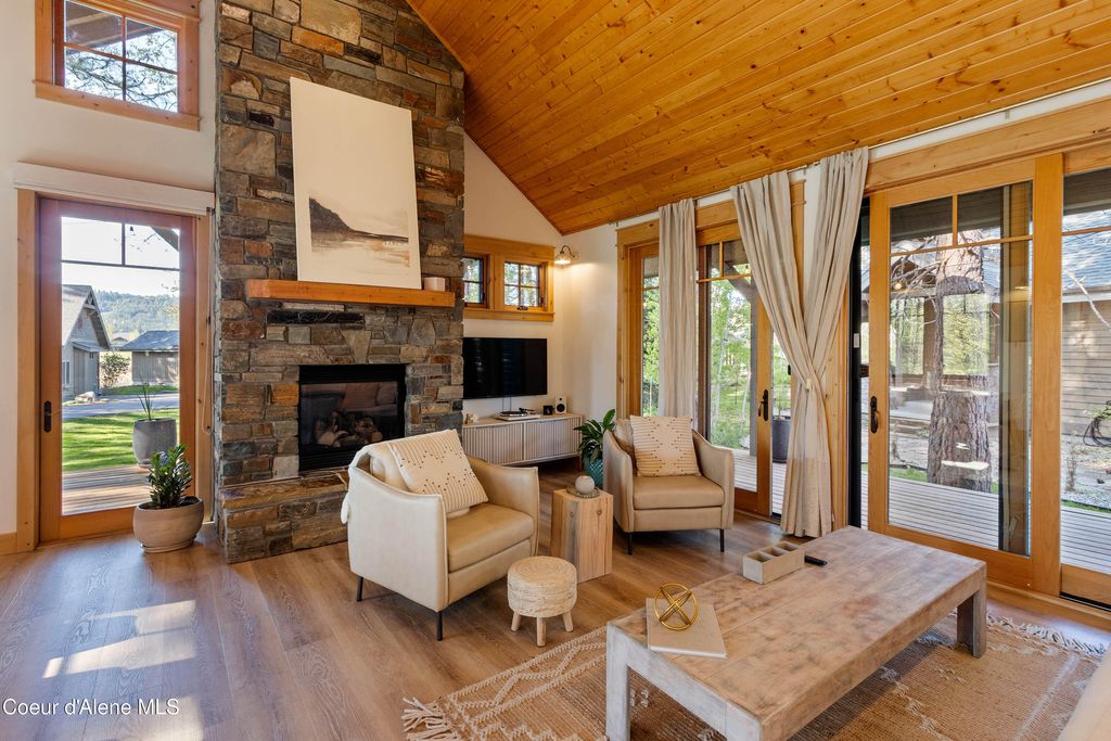 Photo of 502 Hornby Pl, Dover, ID 83825 (MLS # 26-4608)