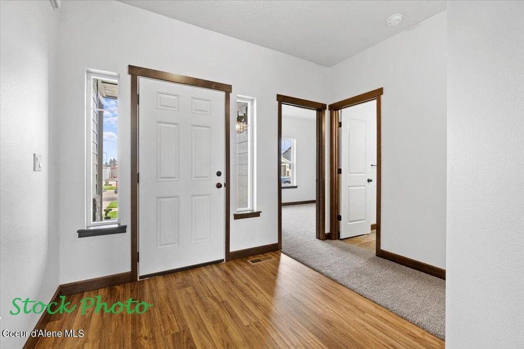 Photo of 1124 Jersey St, Sandpoint, ID 83864 (MLS # 26-182)