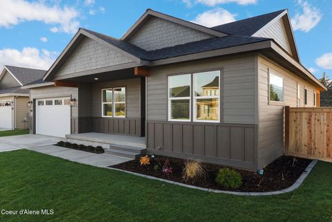 Photo of 2057 Aspen, Sandpoint, ID 83864 (MLS # 25-11012)