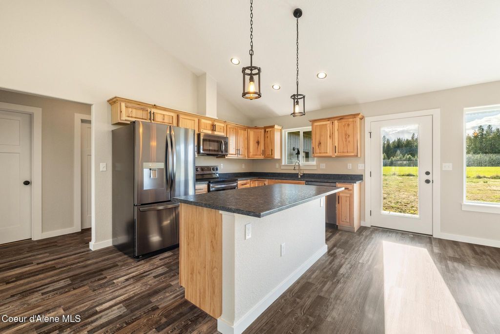 Photo of 454 Division St, Moyie Springs, ID 83845 (MLS # 25-11444)