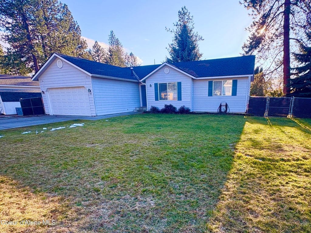 Photo of 798 Loch Maree Dr, Hayden, ID 83835 (MLS # 26-439)