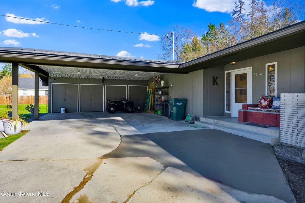 Photo of 6618 Clara St, Bonners Ferry, ID 83805 (MLS # 26-3415)