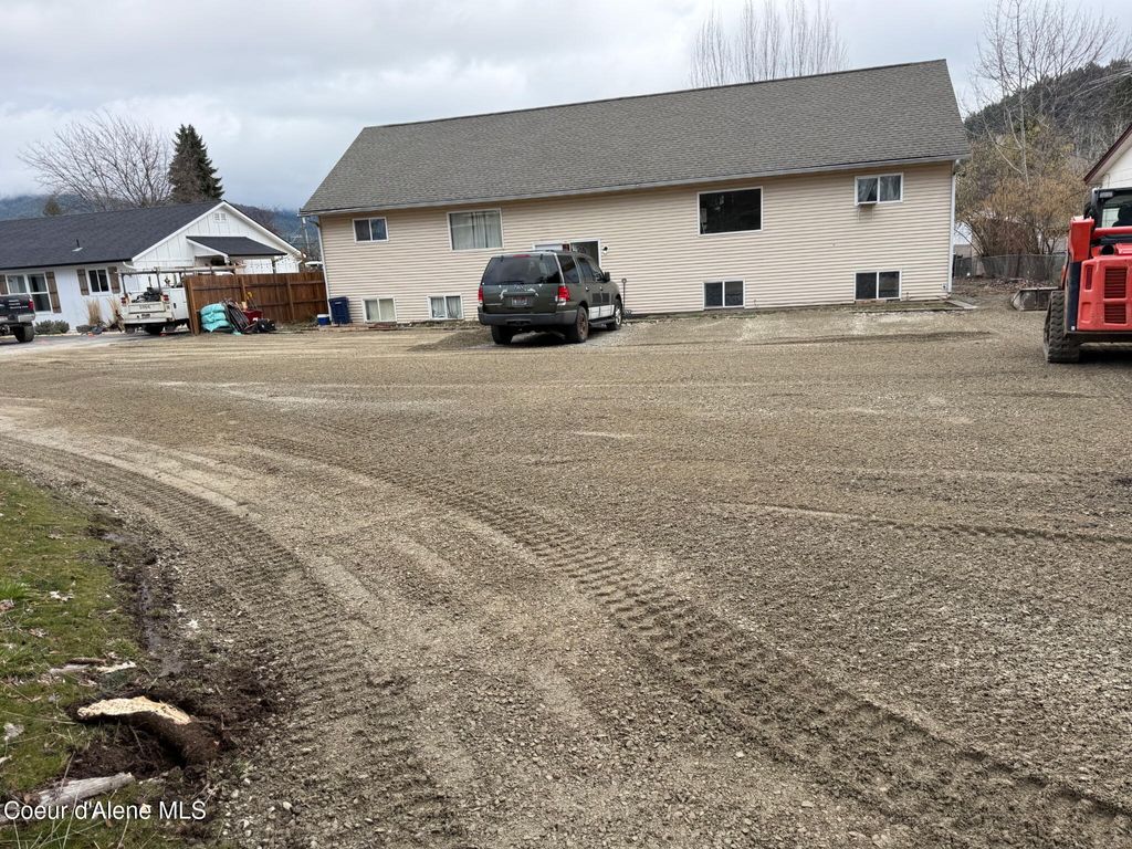 Photo of 2428 8th St, Coeur dAlene, ID 83814 (MLS # 26-2521)