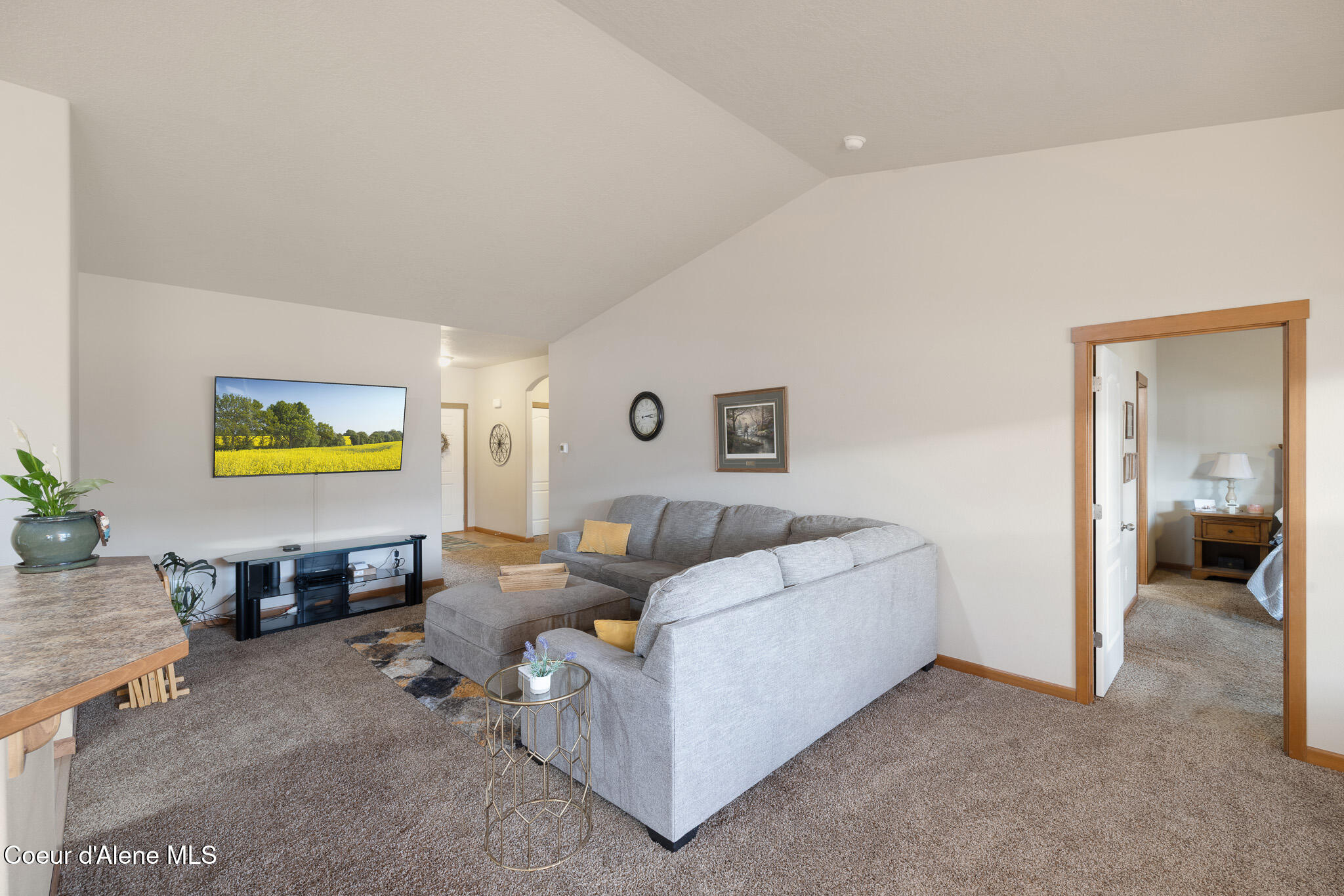 4572 Long Meadow