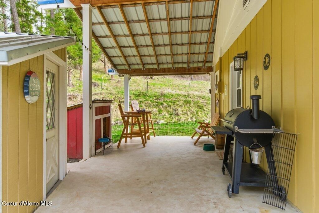 Photo of 5348 Stach Rd, Coeur dAlene, ID 83814 (MLS # 26-2668)