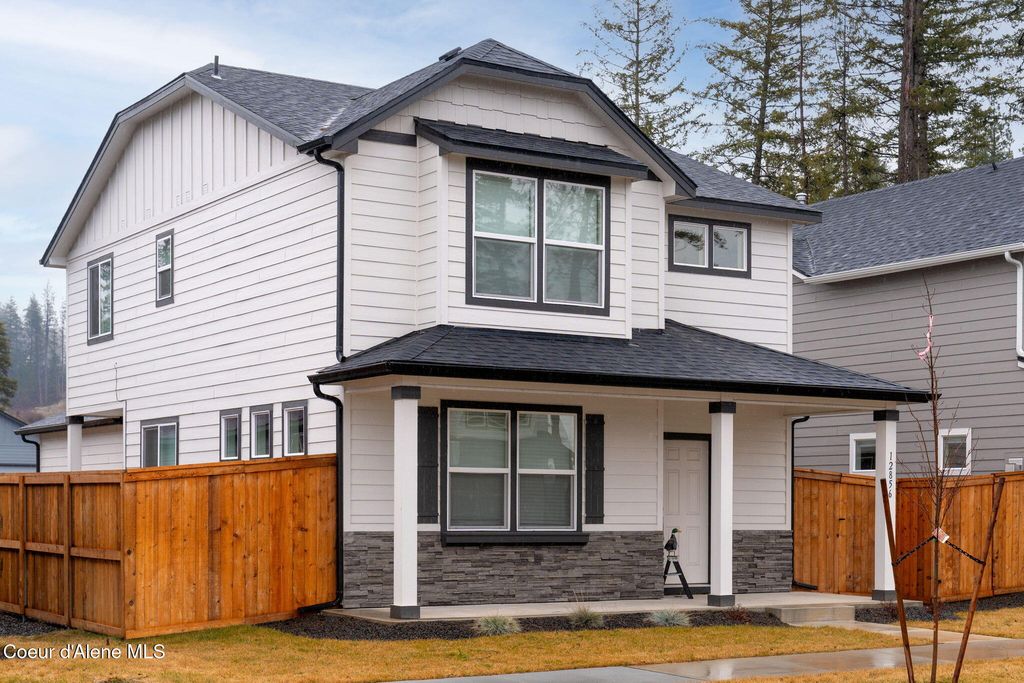 Photo of 12856 Bunchberry St, Hayden Lake, ID 83835 (MLS # 26-1485)