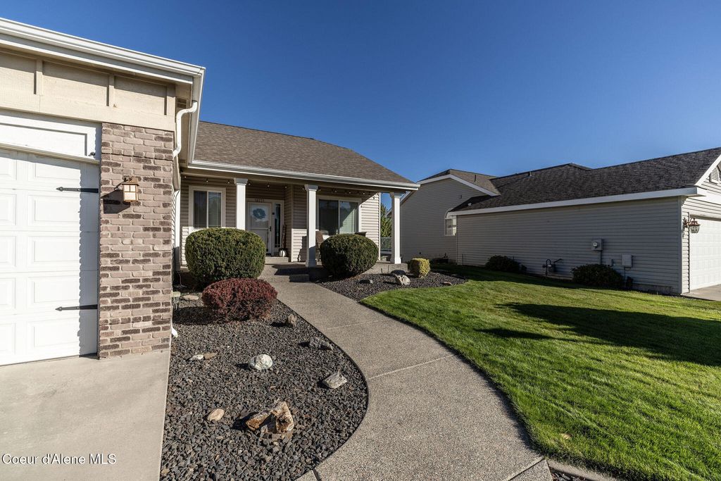 Photo of 16221 9TH Ln, Spokane Valley, WA 99037 (MLS # 25-10316)