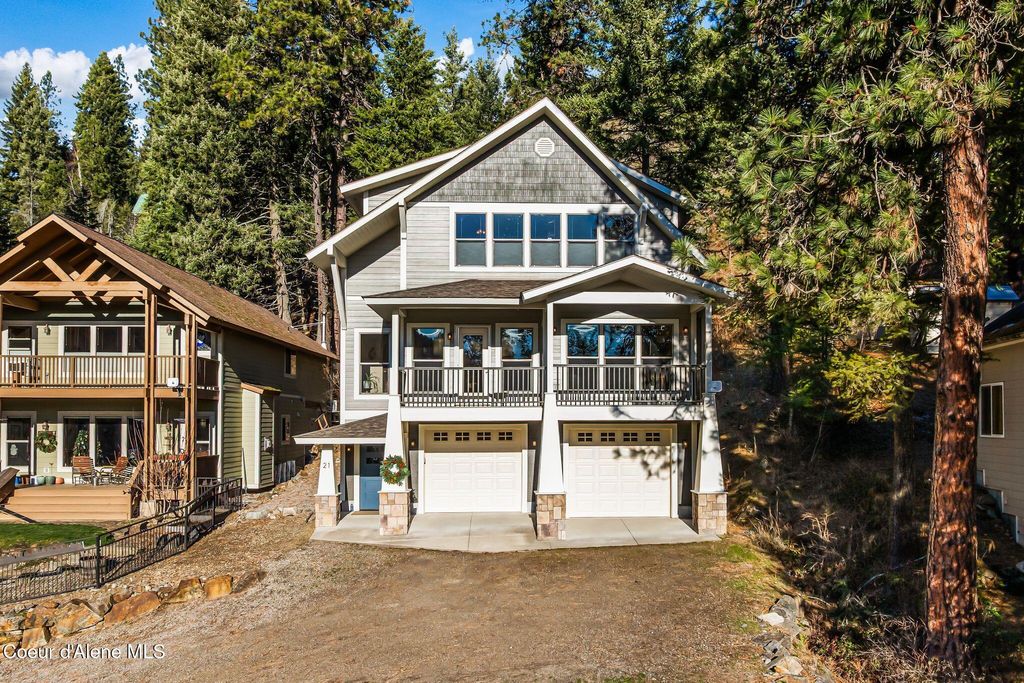 Photo of 21 Midlake Drive Drive, Sagle, ID 83860 (MLS # 26-208)