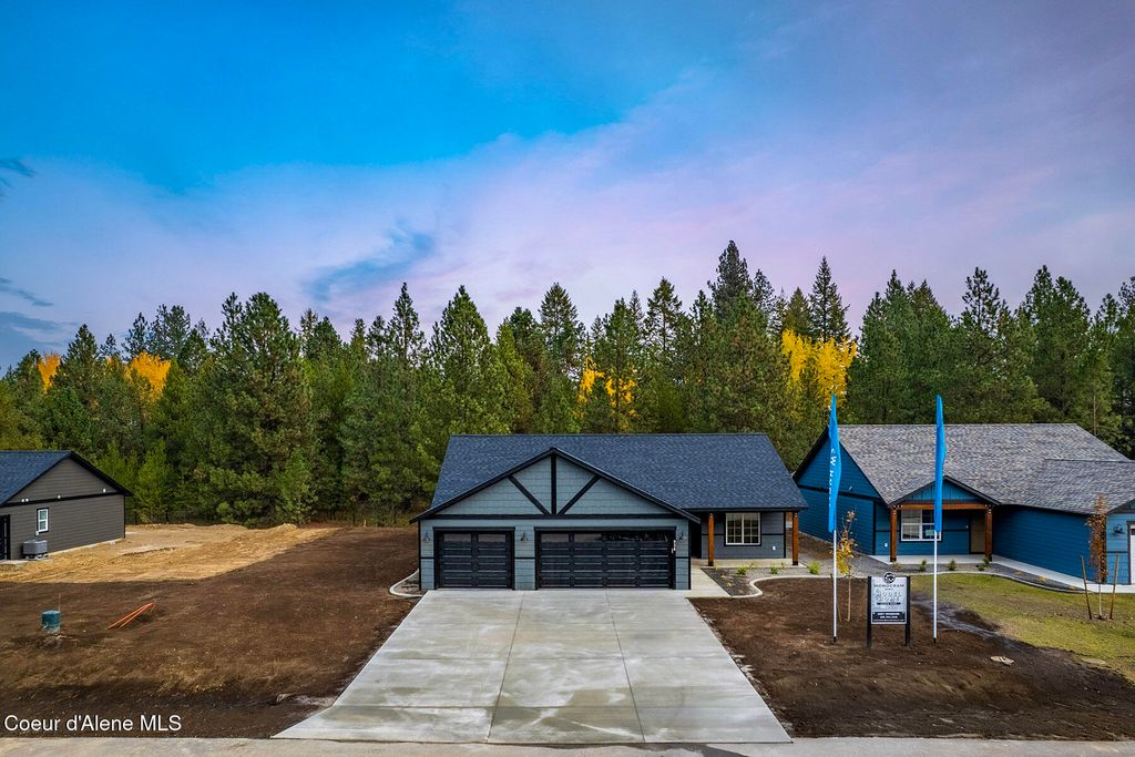 Photo of 936 Valley St, Oldtown, ID 83822 (MLS # 26-1393)