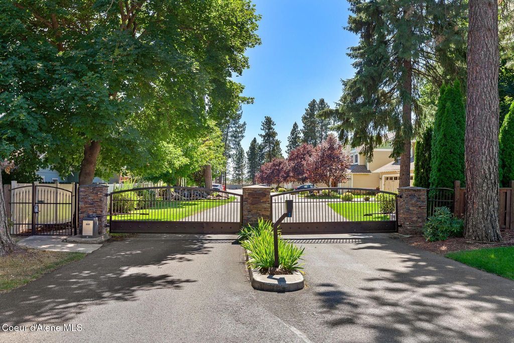 Photo of 9157 Piper Ct, Hayden, ID 83835 (MLS # 26-611)