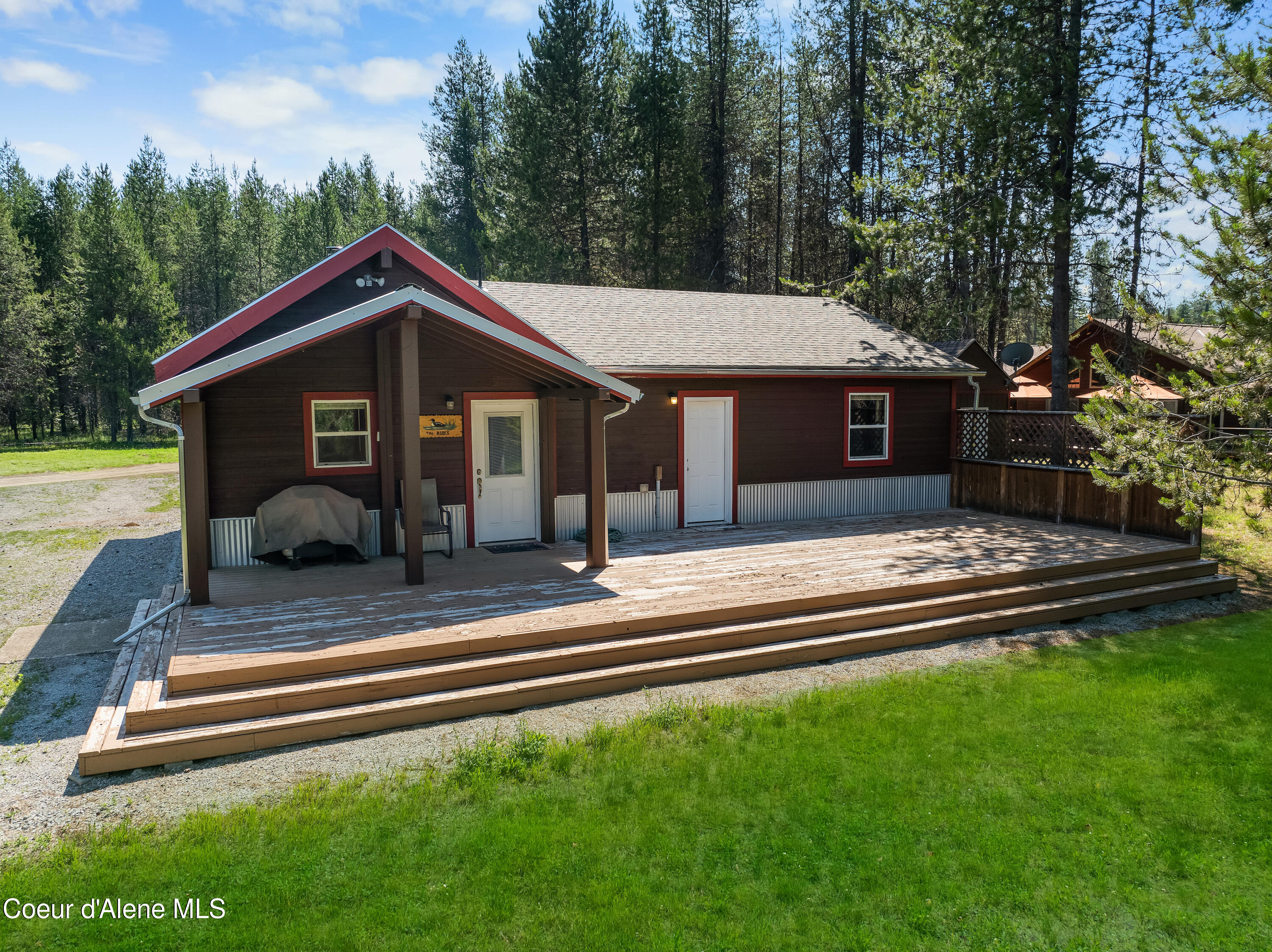 80 Zodiac Ln, Nordman, Idaho image 3