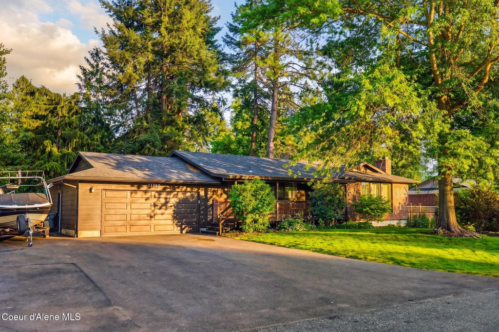 Photo of 11760 Peridot DR, Hayden, ID 83835 (MLS # 26-7902)