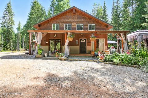 Photo of 528 Trapper Creek Creek, Sandpoint, ID 83864 (MLS # 26-2225)