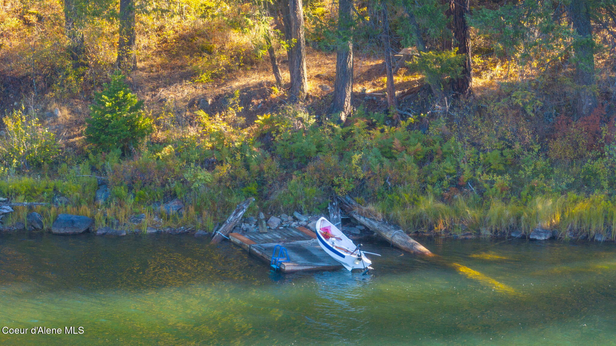1402 Mirror Lake