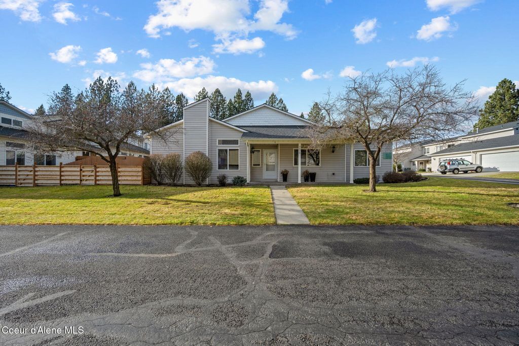 Photo of 3675 Scotch Pine Pine #APT 1, Coeur dAlene, ID 83815 (MLS # 26-309)