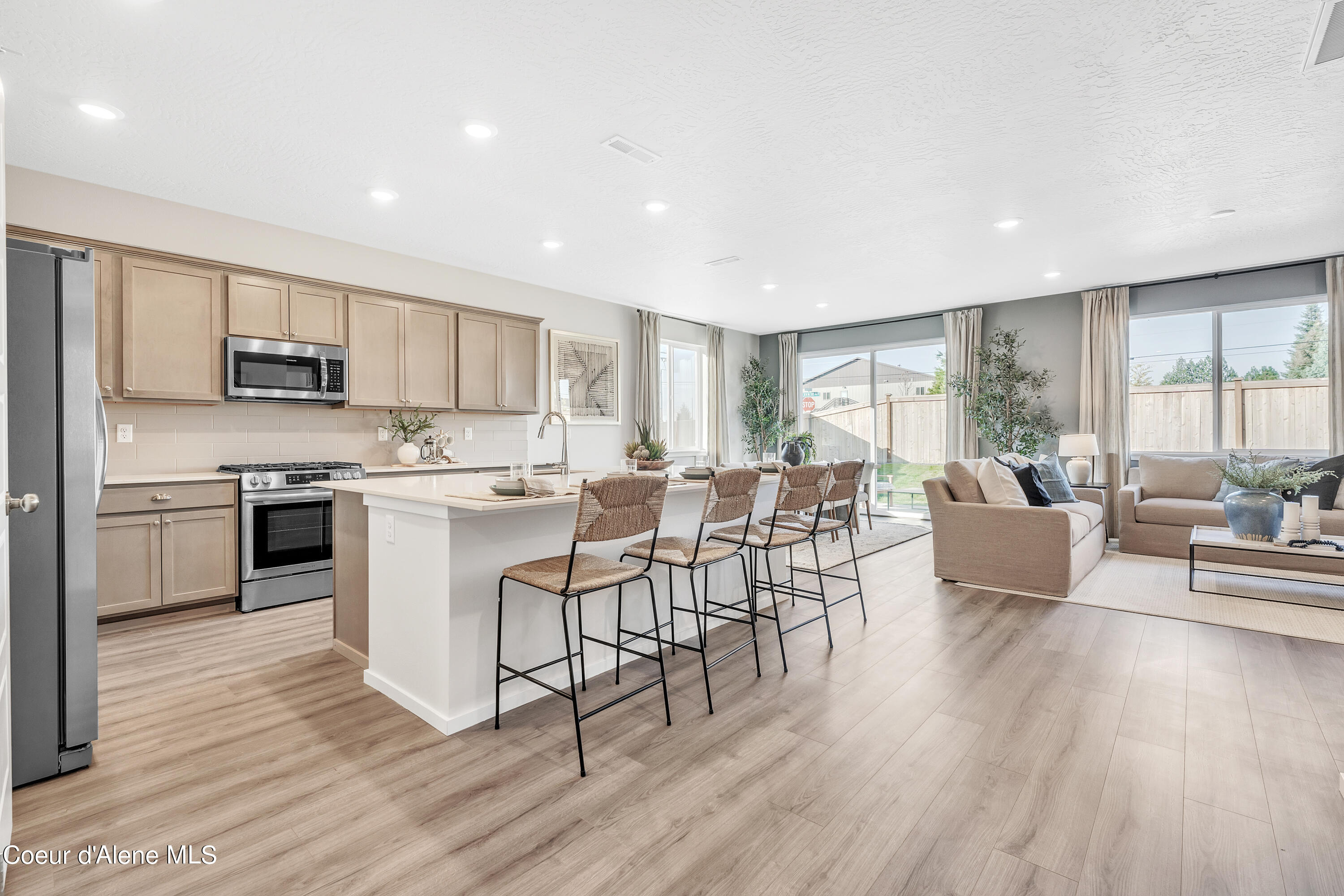 Post Falls, Idaho 83854, United States, 3 Bedrooms Bedrooms, ,2 BathroomsBathrooms,Residential,Pending,54522