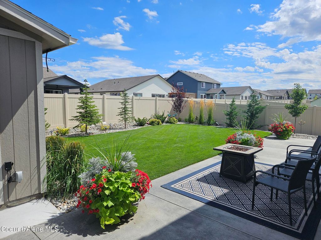 Photo of 10138 BELGRAVE Loop, Hayden, ID 83835 (MLS # 26-2722)