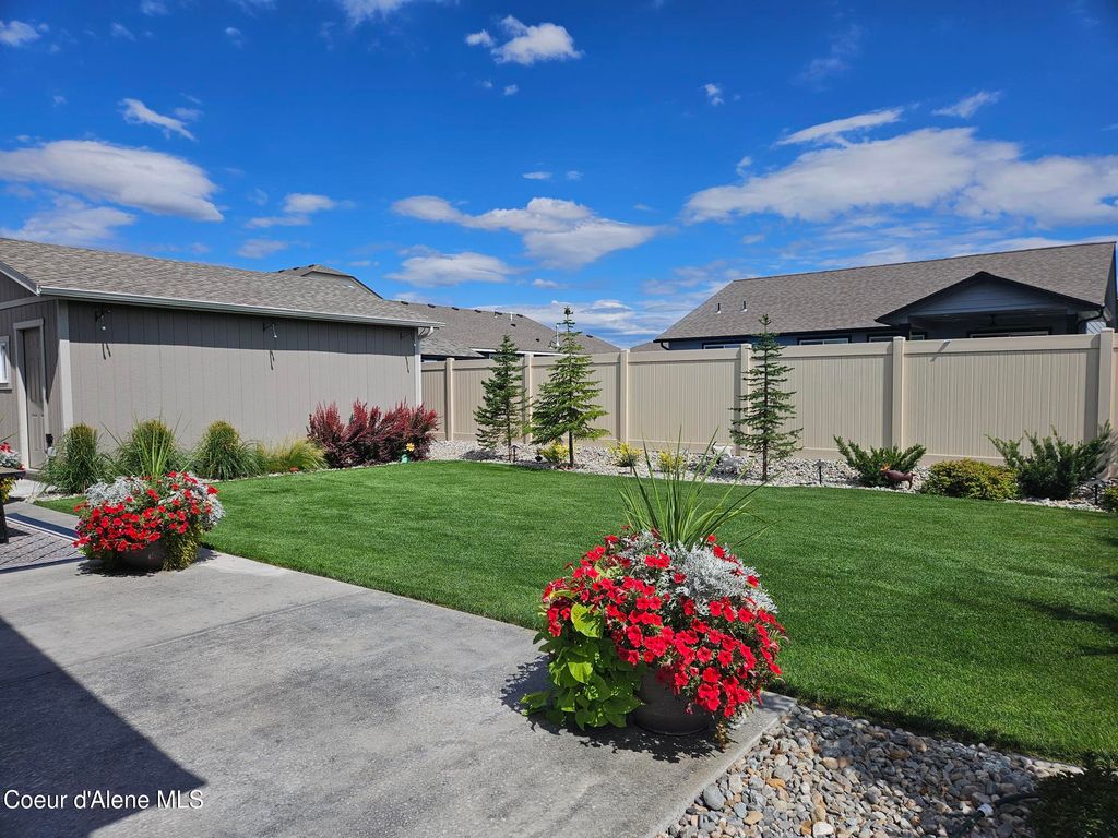 Photo of 10138 BELGRAVE Loop, Hayden, ID 83835 (MLS # 26-2722)