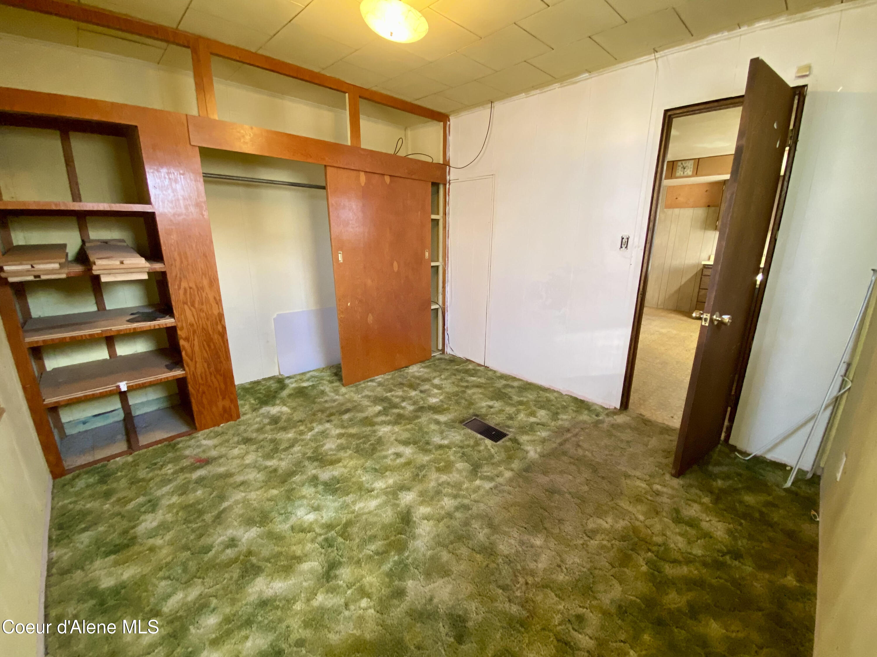 Clark Fork, Idaho 83811, United States, 3 Bedrooms Bedrooms, ,1 BathroomBathrooms,Residential,Active,47961