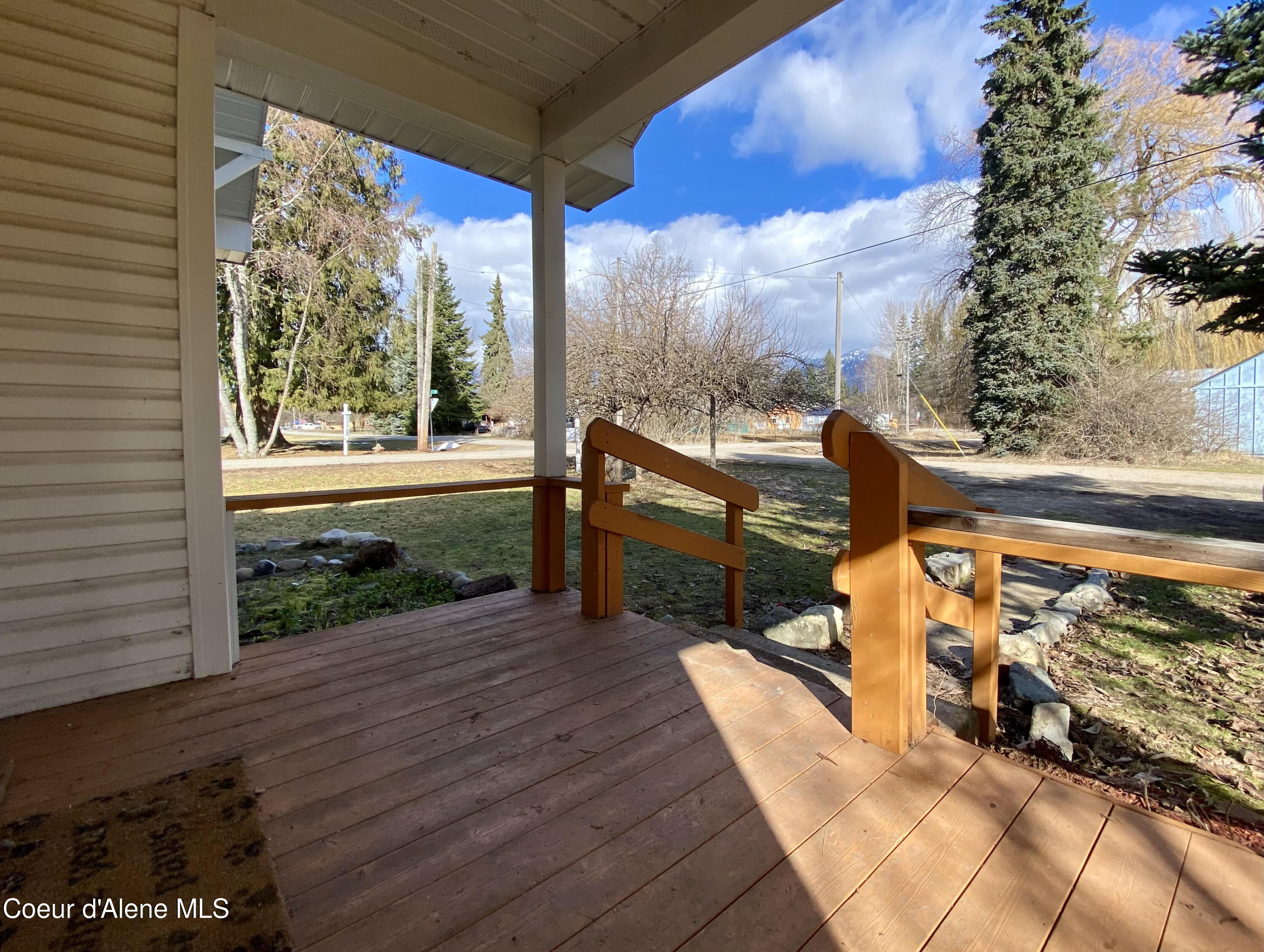 Clark Fork, Idaho 83811, United States, 3 Bedrooms Bedrooms, ,1 BathroomBathrooms,Residential,Active,47961