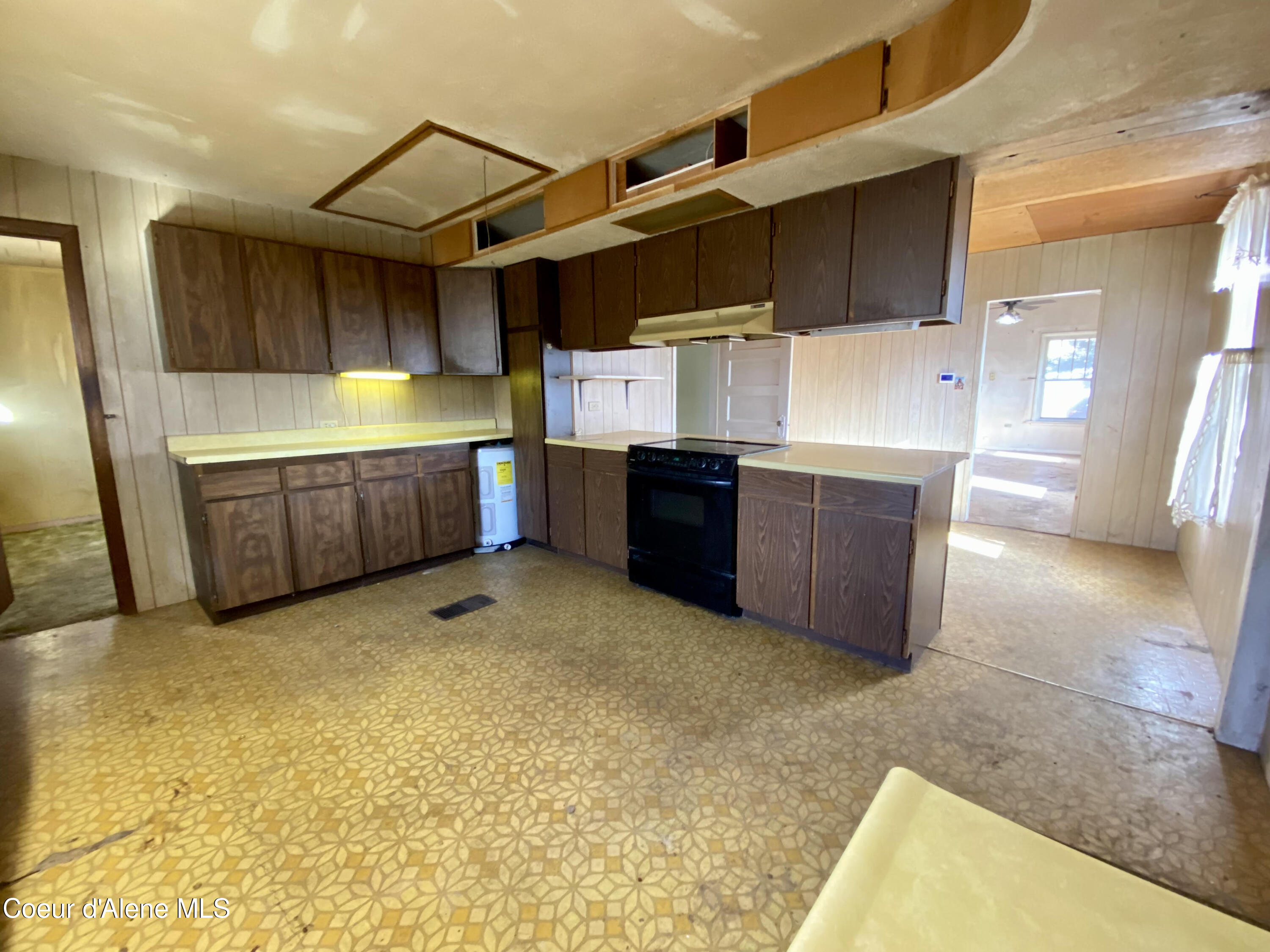 Clark Fork, Idaho 83811, United States, 3 Bedrooms Bedrooms, ,1 BathroomBathrooms,Residential,Active,47961