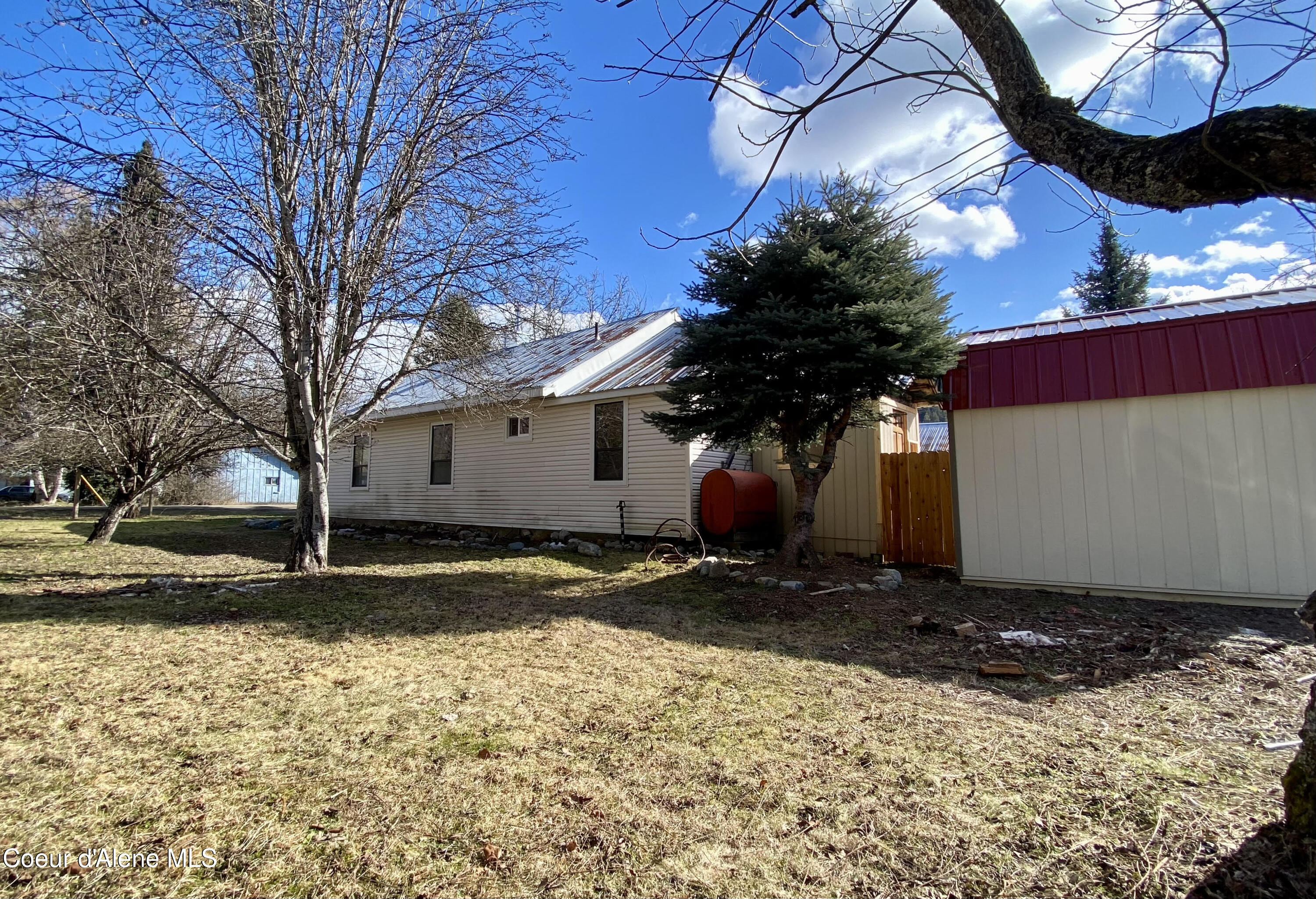 Clark Fork, Idaho 83811, United States, 3 Bedrooms Bedrooms, ,1 BathroomBathrooms,Residential,Active,47961
