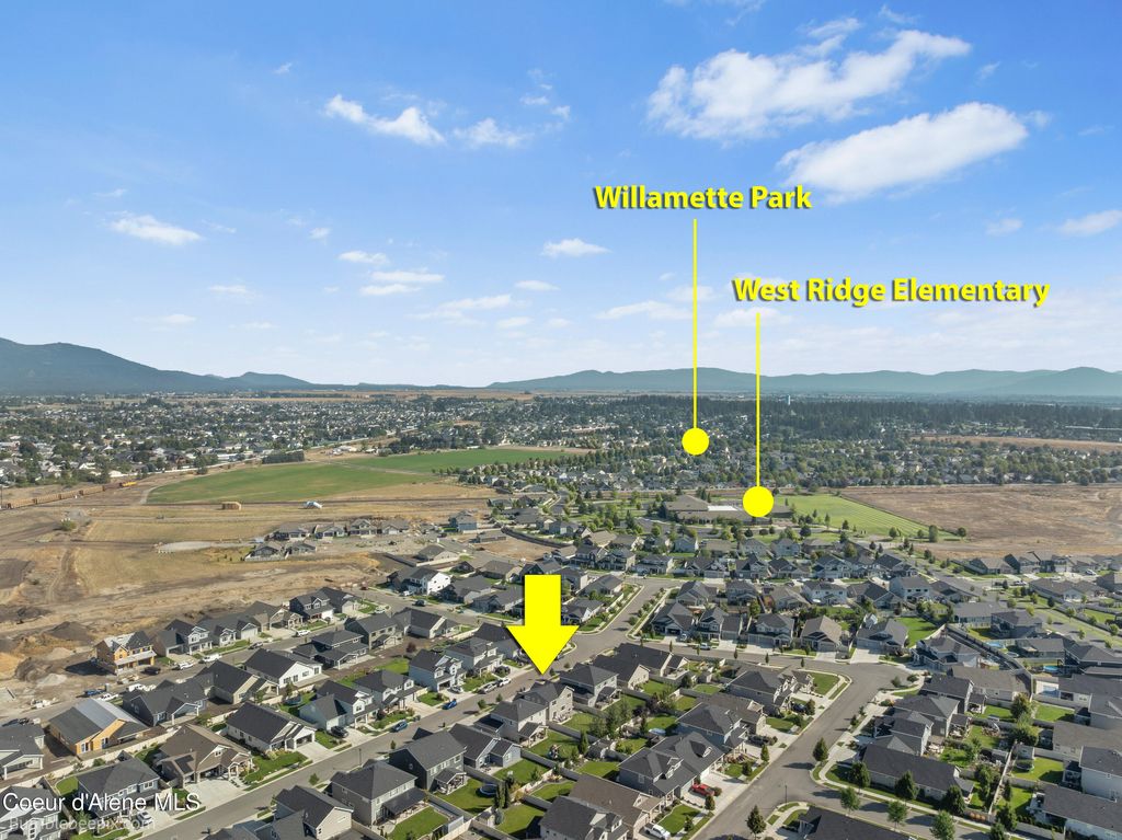 Photo of 1992 MALAD Ave, Post Falls, ID 83854 (MLS # 25-9732)