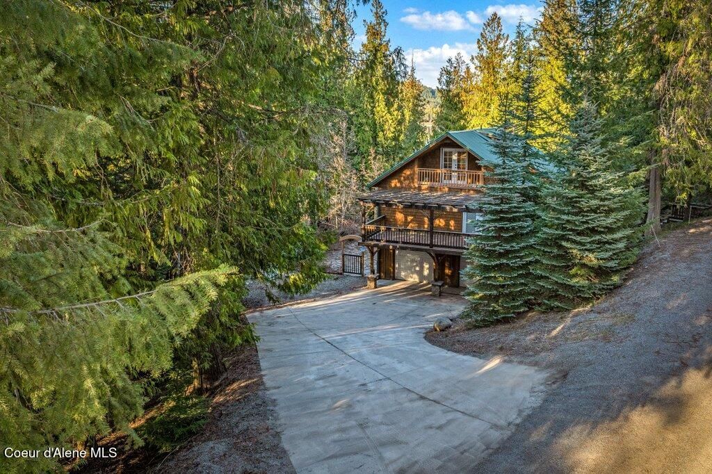 Photo of 1147 Wooded Acres Dr, Sagle, ID 83860 (MLS # 26-3329)