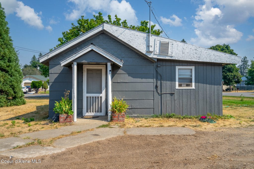 Photo of 210 11th, Post Falls, ID 83854 (MLS # 26-8067)
