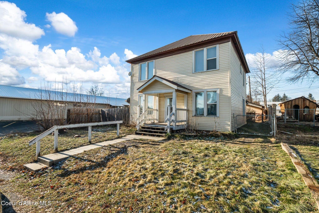 Photo of 34 Church St, Priest River, ID 83856 (MLS # 26-2296)