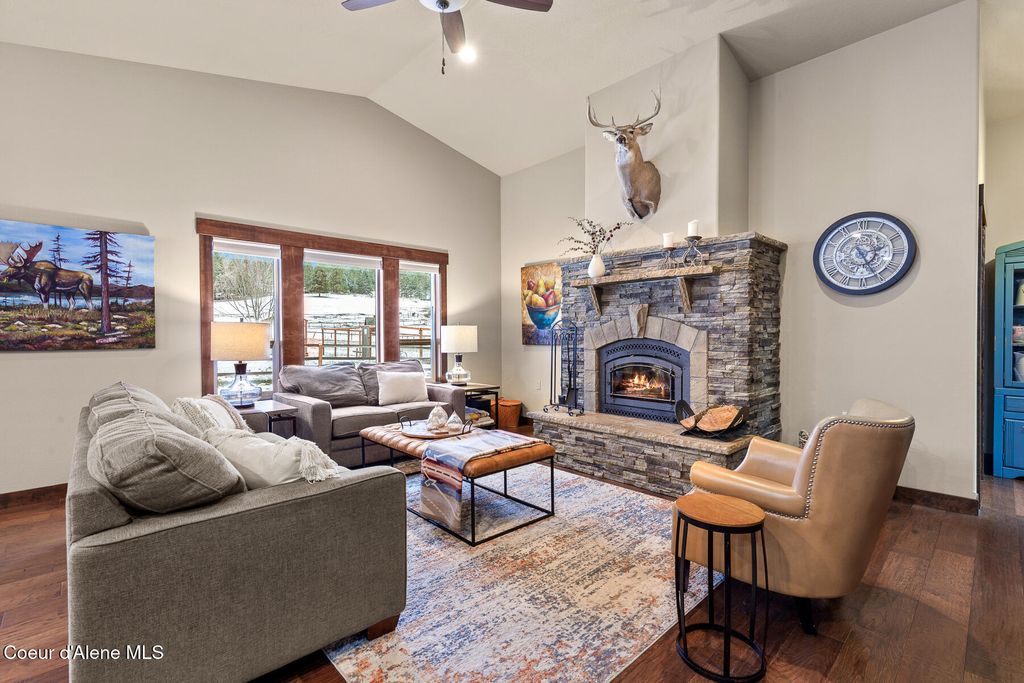 Photo of 6005 MEADOWBROOK Loop, Coeur dAlene, ID 83814 (MLS # 25-10068)