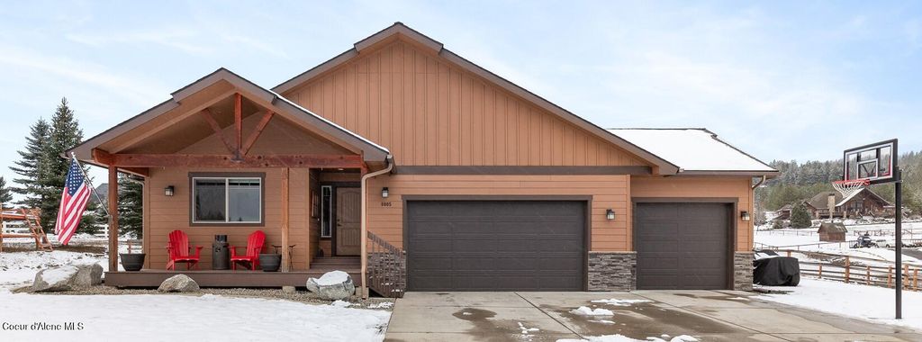 Photo of 6005 MEADOWBROOK Loop, Coeur dAlene, ID 83814 (MLS # 25-10068)